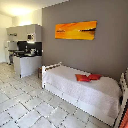 Dans En Rez De Jardin Apartment Hyeres