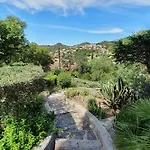 Appartamento Dans En Rez De Jardin *
