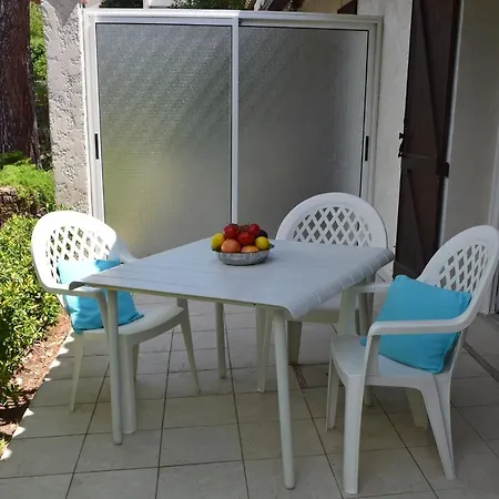 Apartamento Dans En Rez De Jardin Hyères