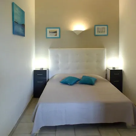 Apartamento Dans En Rez De Jardin *