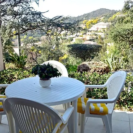 アパート Dans En Rez De Jardin