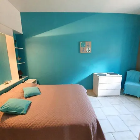 Apartman Dans En Rez De Jardin *