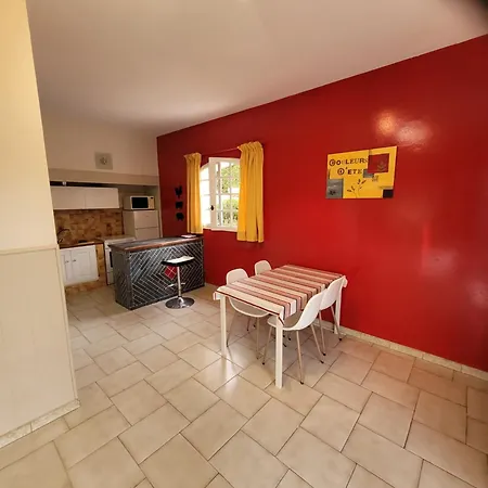 Apartamento Dans En Rez De Jardin *