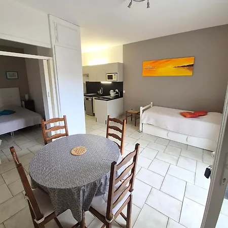 Apartmán Dans En Rez De Jardin *