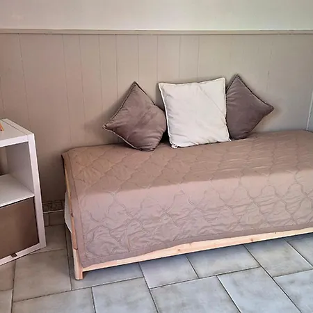 Dans En Rez De Jardin