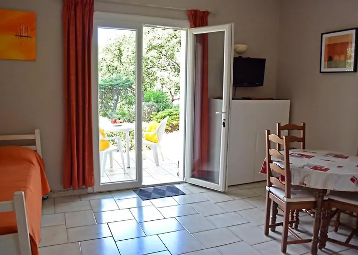 Dans En Rez De Jardin * Hyères