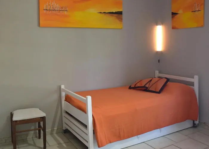 Lejlighed Dans En Rez De Jardin *