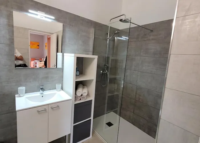 Dans En Rez De Jardin Апартаменты