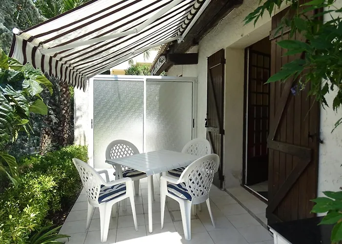 Dans En Rez De Jardin *